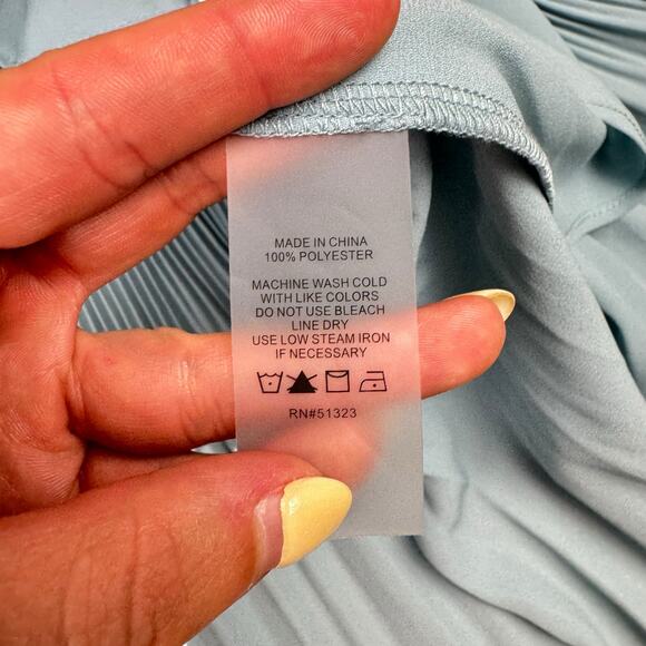 Vince Camuto Light Blue Accordion Pleated Off the Shoulder Bell Sleeve Blouse - Picture 12 of 12